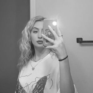 Meet your Posher, Mallorie